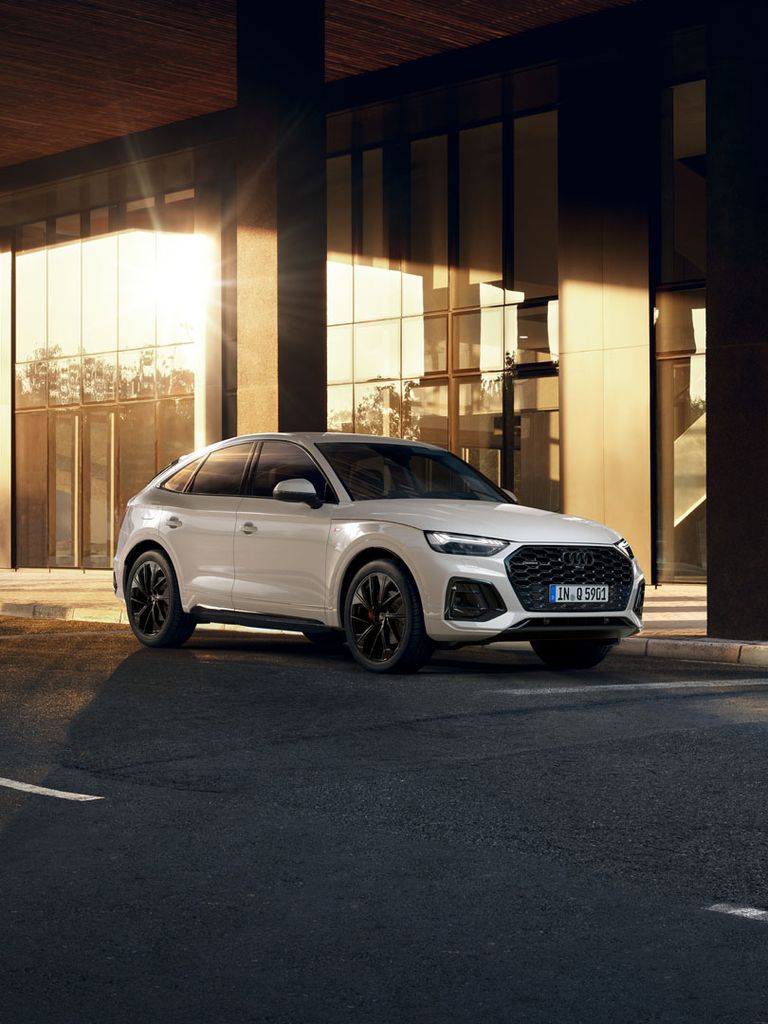 Front view Audi Q5 Sportback